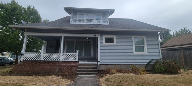 Foto del edificio - Downstairs unit @1034 NE Davis St - Lowere...