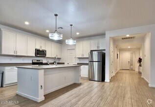 Building Photo - 559 W Magena Dr