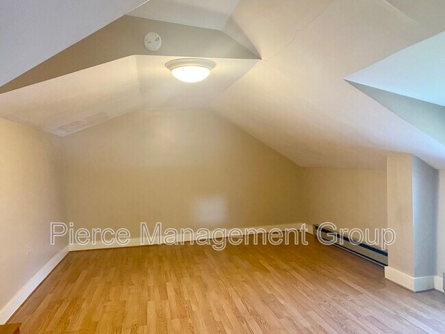 Building Photo - 19 Perkins St