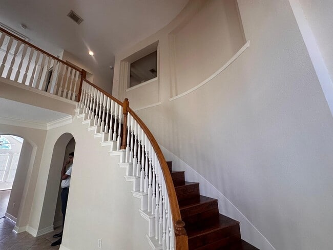 Foto del edificio - 5819 Brook Bend Dr
