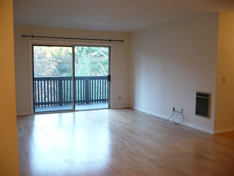 Living room - 3604 W Estates Ln