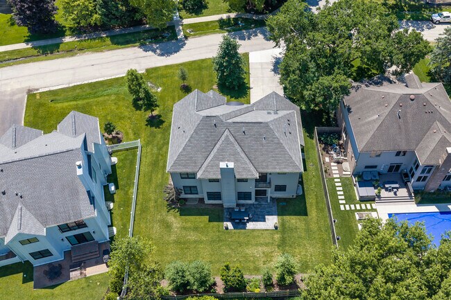 Building Photo - 2204 Dehne Rd