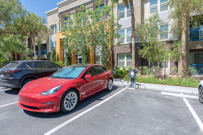 Building Photo - Aspire at Tropicana