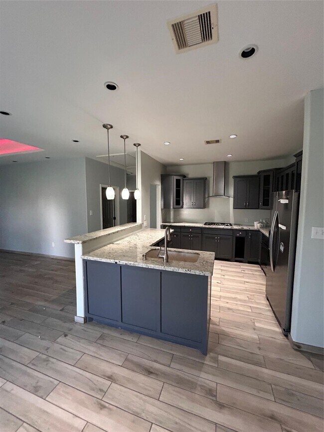 Foto del edificio - 1735 Briarbrook Dr