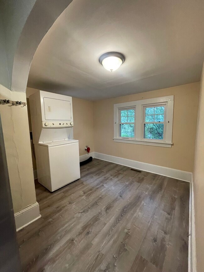 Foto del edificio - 421 Duke St SW