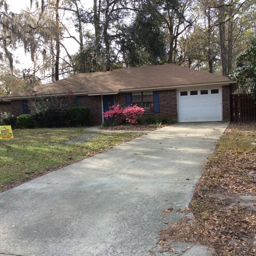 Primary Photo - 511 Heritage Dr