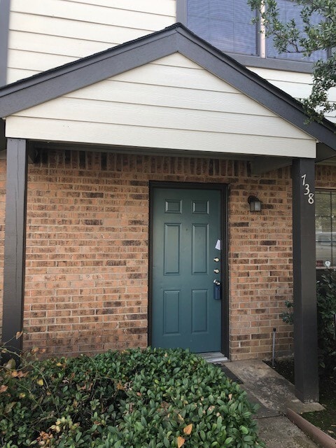 Photo - 738 W. Collins House