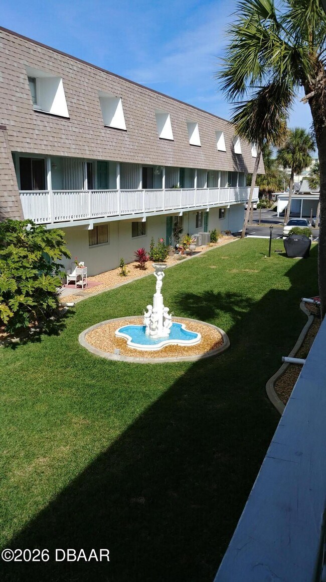 Foto del edificio - 55 Vining Ct