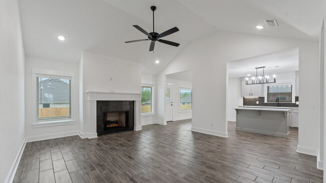 Foto del edificio - "Enchanting Farmington Getaway: 3-Bedroom ...