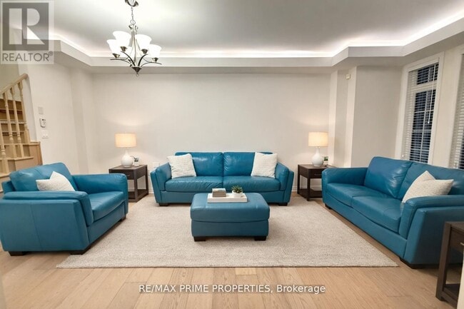 Building Photo - 389 William Forster Rd