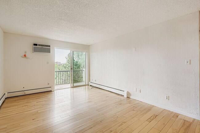 Foto del edificio - 1250 Golden Cir