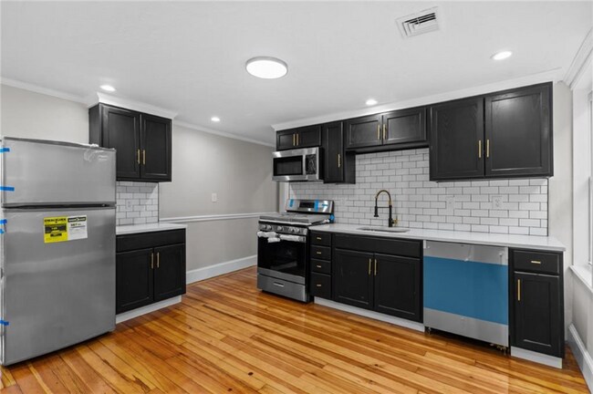 Foto del edificio - 382 Orms St