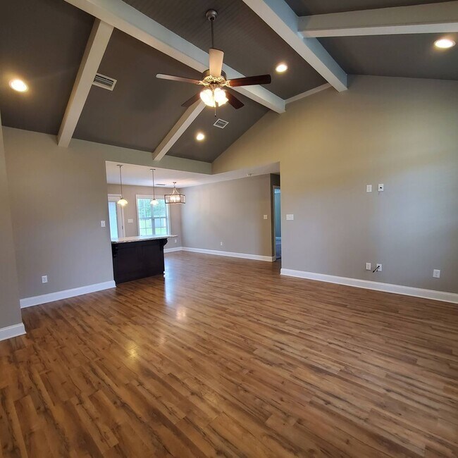 Foto del edificio - Luxurious 3BD/2BA Home with Premium Features in Coveted Cottonwood Neighborhood!