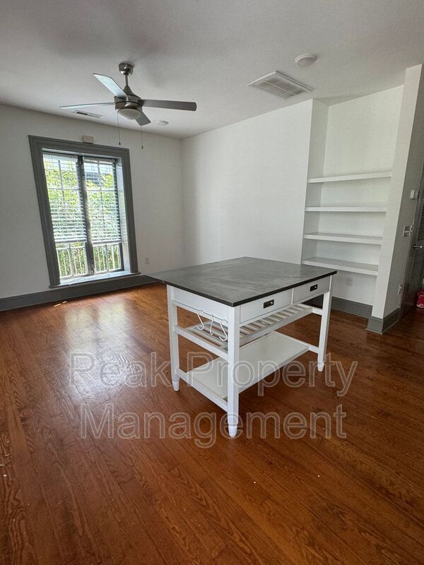 Foto del edificio - 116 N 3rd St