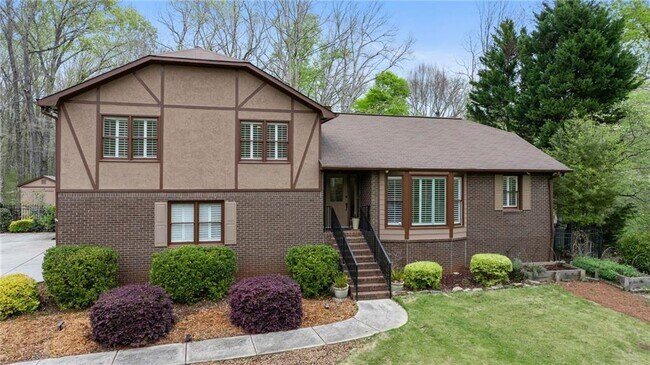Foto del edificio - 5192 Ozark Ln