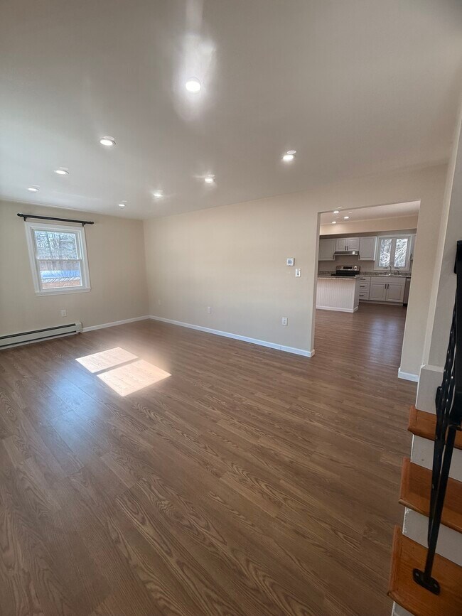 Building Photo - 1230 Smyth Rd