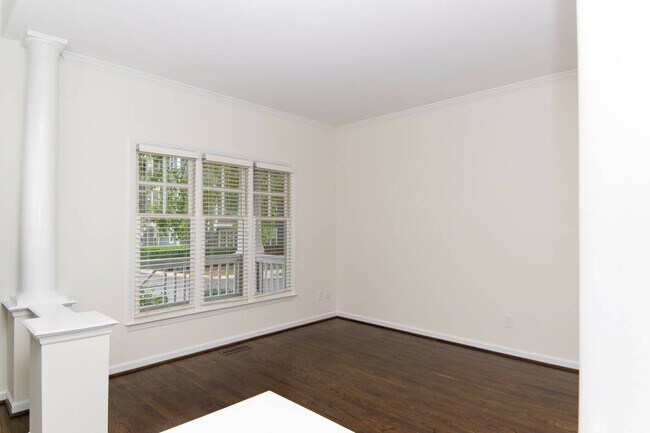 Foto del edificio - 400 Olmsted Park Pl