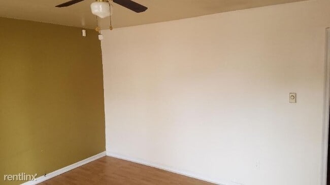 Building Photo - 3 br, 1.5 bath House - 3020 Groveland Ave