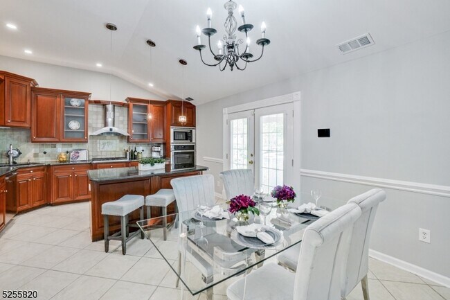 Building Photo - 1 Cypress Terrace