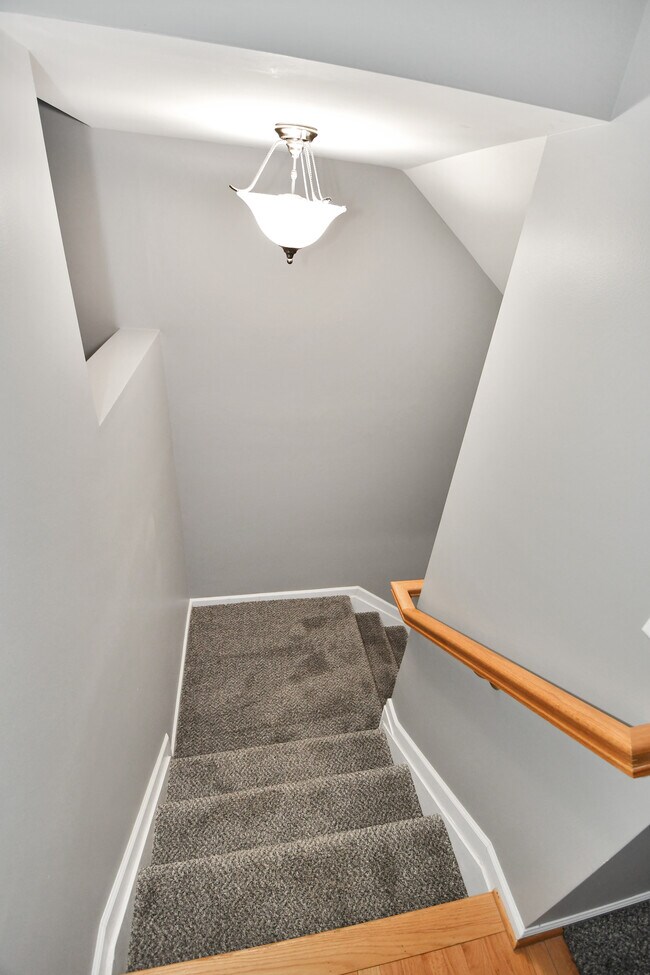 Building Photo - 136 Birds Eye View Dr