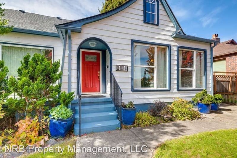 Foto principal - 4 br, 3 bath House - 4018 S. D St.