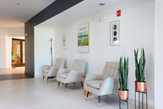 Building Photo - Station 250