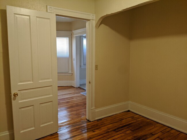 Foto del edificio - 334 W Hadley St