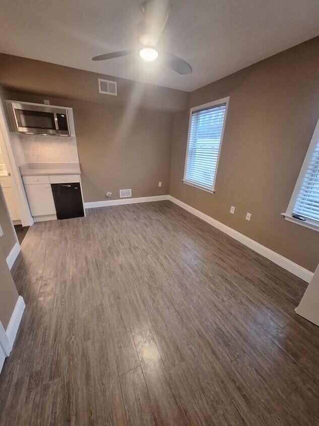Foto principal - 257 Halladay St