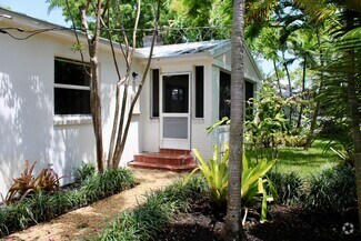 Building Photo - 3211 Floral Ave