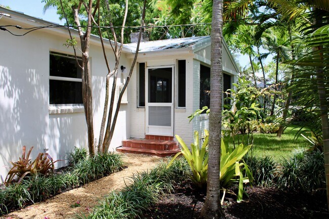3211 Floral Ave West Palm Beach - Fully Renovated 33 Northwood Home With Gu West Palm Beach Fl Building Photo 