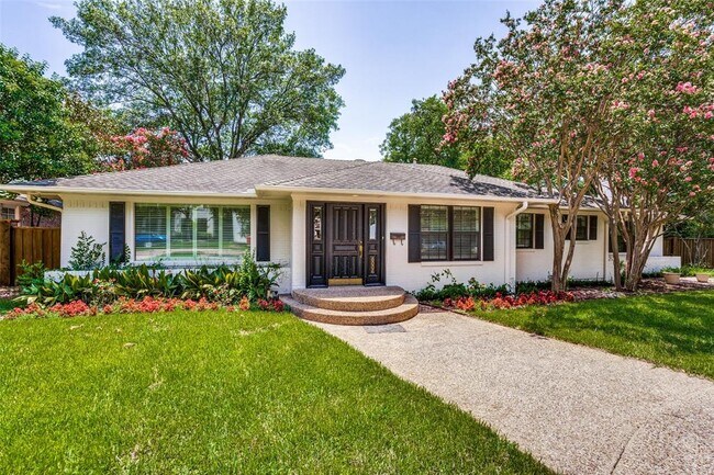 Building Photo - 6006 Lupton Dr
