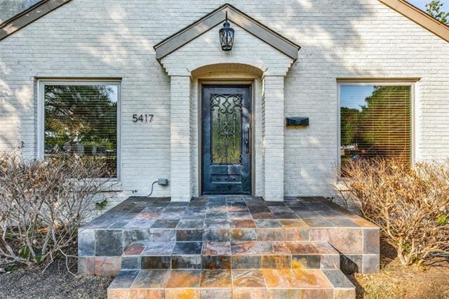Building Photo - 5417 Maple Springs Blvd