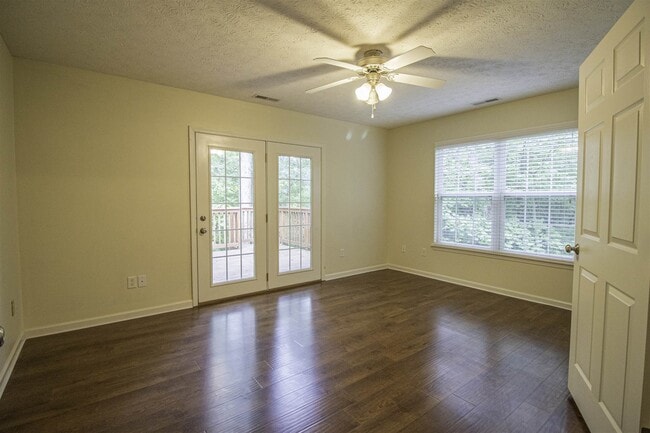 Building Photo - 152 Villefranche Dr