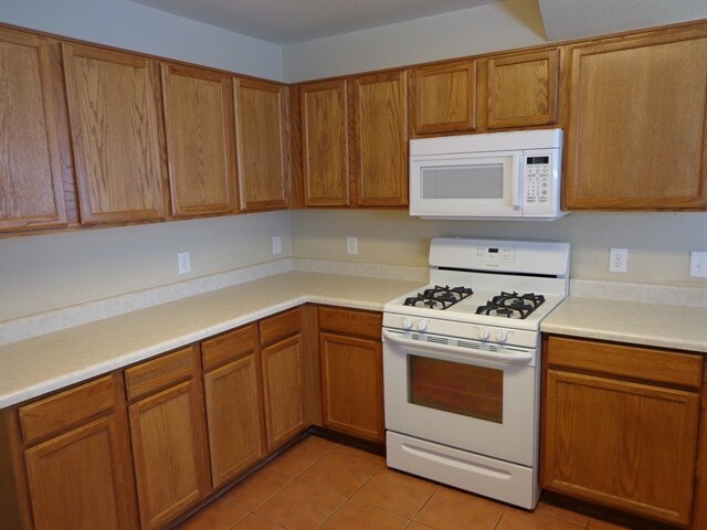 Foto del edificio - 6913 S Goshawk Dr