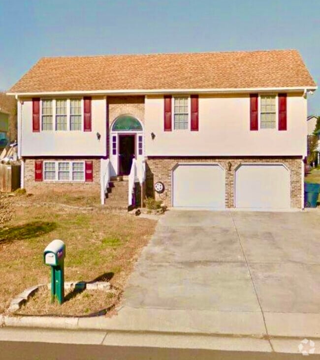 Building Photo - 4227 Quail Dr NW