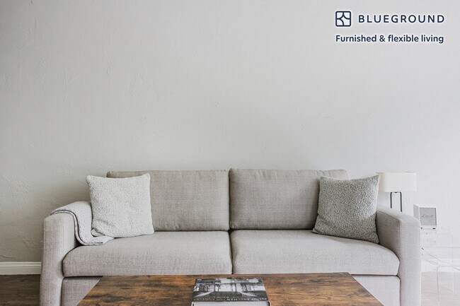 Foto del edificio - 7600 Manchester Ave