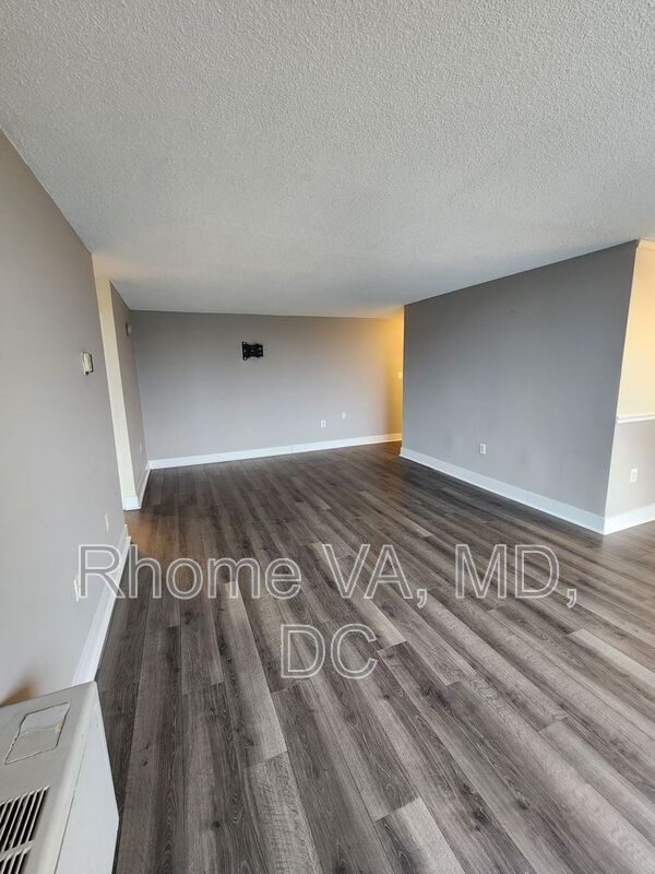 Building Photo - 2500 N. Van Dorn St.