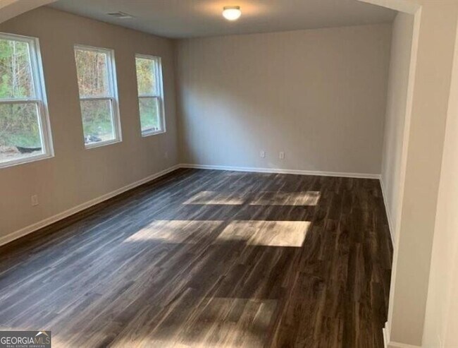 Building Photo - 208 Laurelcrest Ln