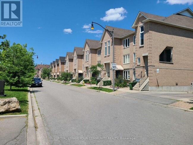 Building Photo - 130-130 Vanderhoof Ave