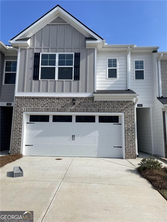 Building Photo - 1404 Gray Br Dr