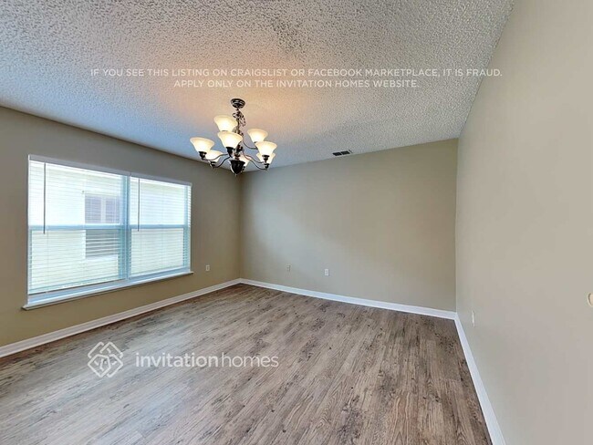 Foto del edificio - 1754 Cornerview Ln