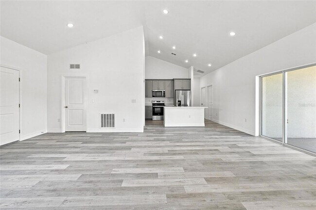 Foto del edificio - 4450 169th Ln