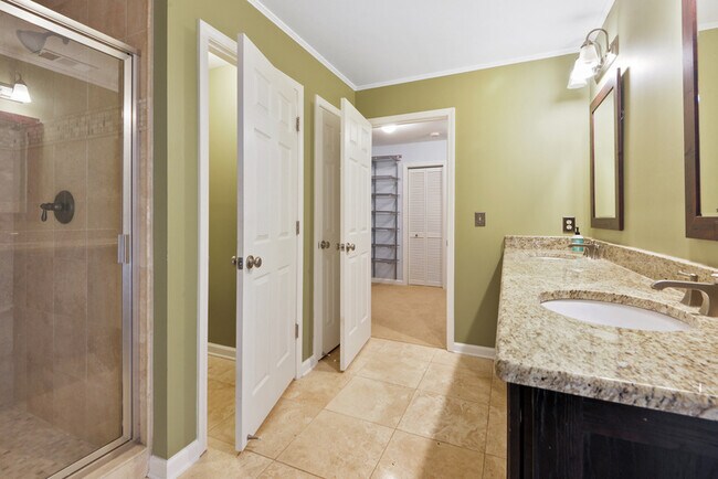 Foto del edificio - 152 Infantry Way SW