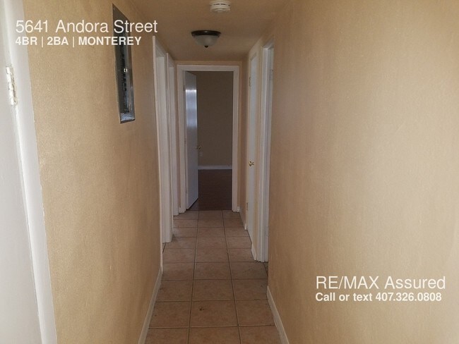 Building Photo - 5641 Andora St