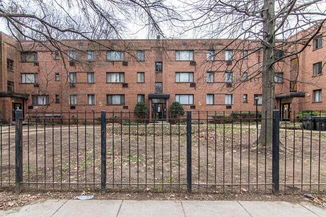 Building Photo - 4733 1st St SW