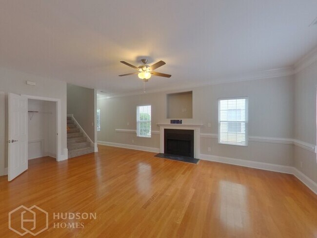 Foto del edificio - SELF TOUR NOW! - 21022 Burlington Way, Cor...