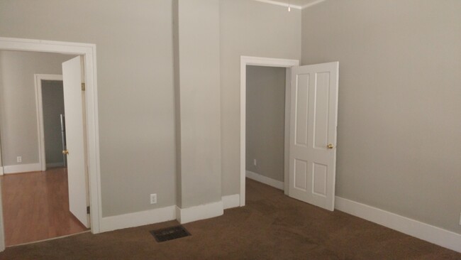 Foto del edificio - 1024 N 8th St
