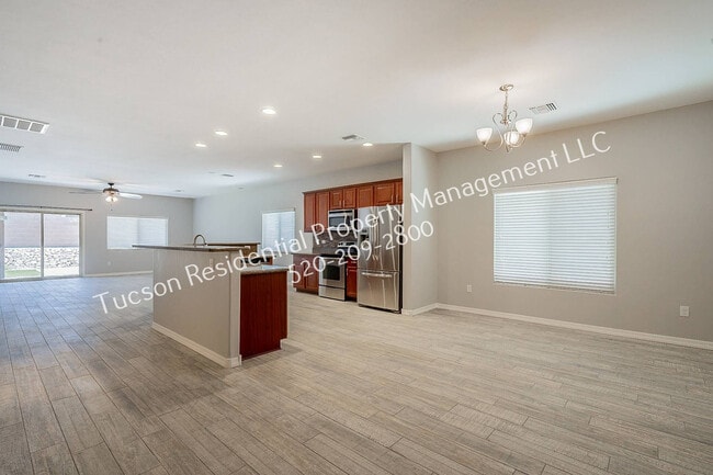 Building Photo - 7334 E Alderberry St