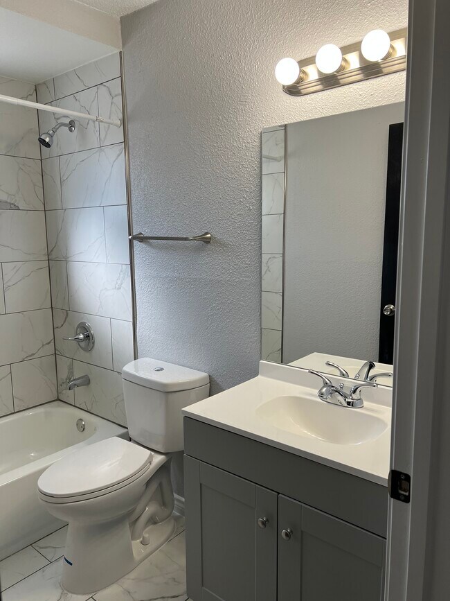 218 Merida St Unit 3, San Antonio, TX 78207 Apartments in San Antonio, TX