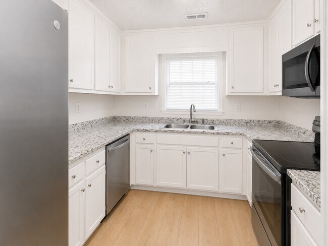 Foto del edificio - 1509 Medland Rd NW